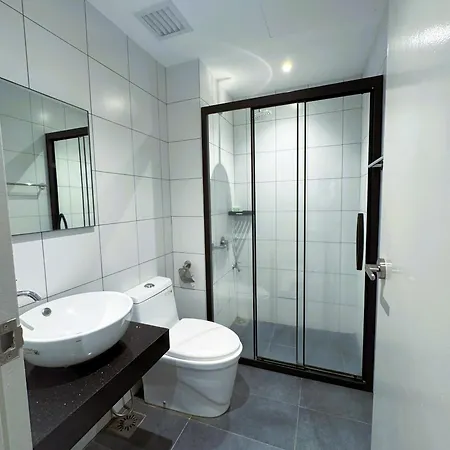 Chambers Suites Klcc View Kuala Lumpur Exterior photo